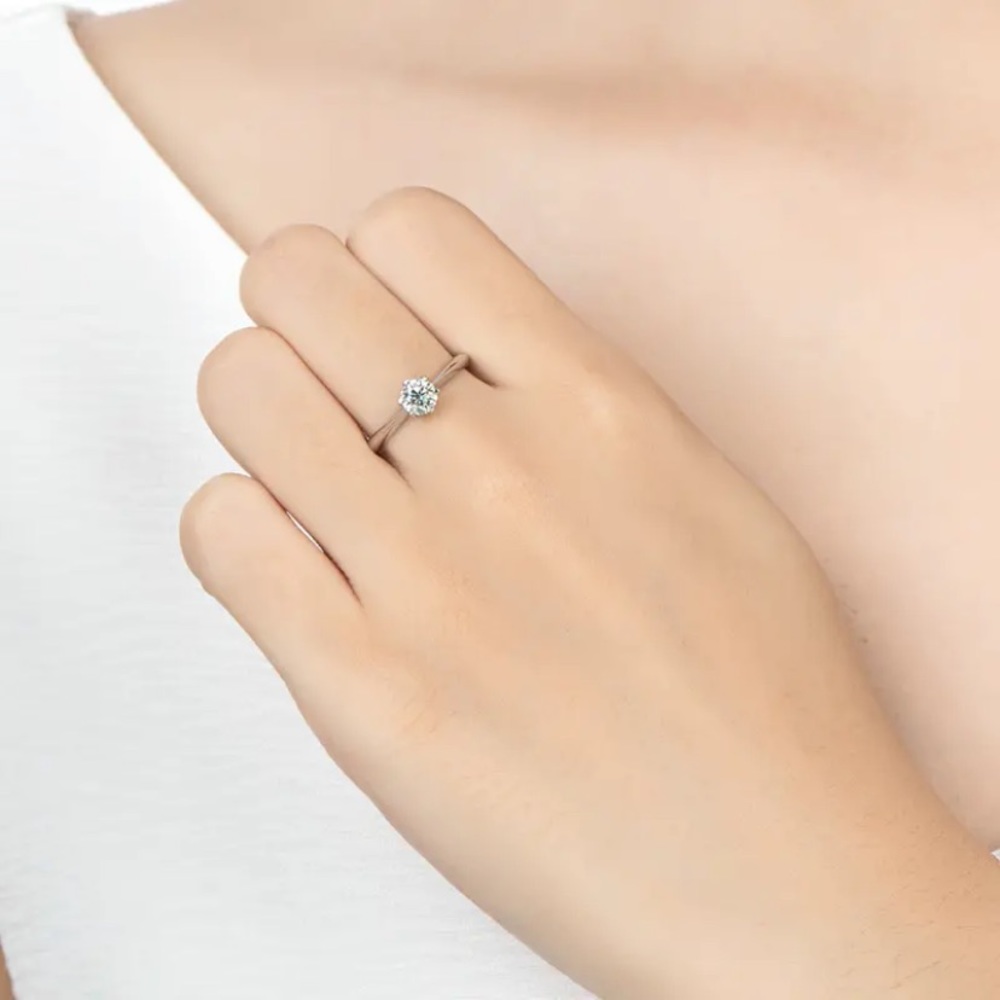CERTIFIED 0.5 CARATS Moissanite Solid 925 Sterling silver Engagement Ring New - Picture 8 of 11